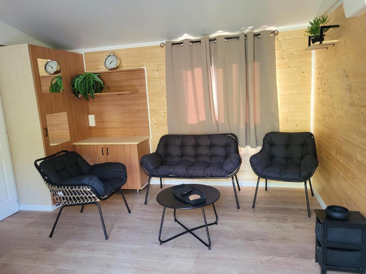 Mobil Home De Patricia Et Franck A Сіжан Екстер'єр фото